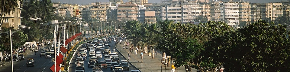 印度孟买海滨大道的交通拥堵